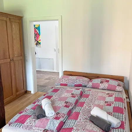 Friesenhaus Ebbe Fuer 6 Gaeste Mit Grossem Garten Holiday home *