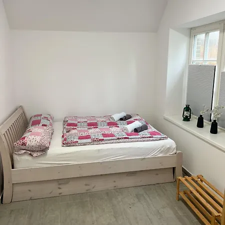 Friesenhaus Ebbe Fuer 6 Gaeste Mit Grossem Garten Appartement