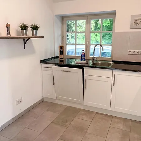 Friesenhaus Fuer 6 Gaeste Mit Grossem Garten