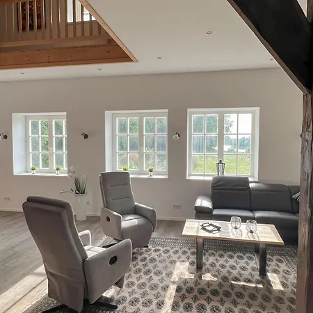 Friesenhaus Ebbe Fuer 6 Gaeste Mit Grossem Garten Appartement Stadland