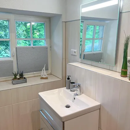 Friesenhaus Ebbe Fuer 6 Gaeste Mit Grossem Garten Appartement *