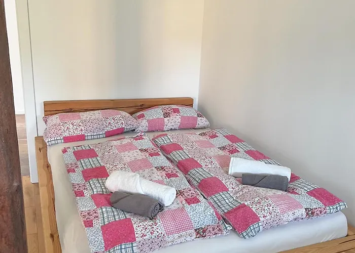 Friesenhaus Fuer 6 Gaeste Mit Grossem Garten Lejlighed Stadland